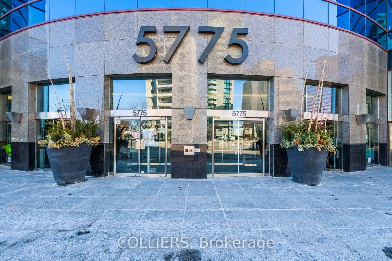 5775 Yonge Street, Unit 604 - Photo 4