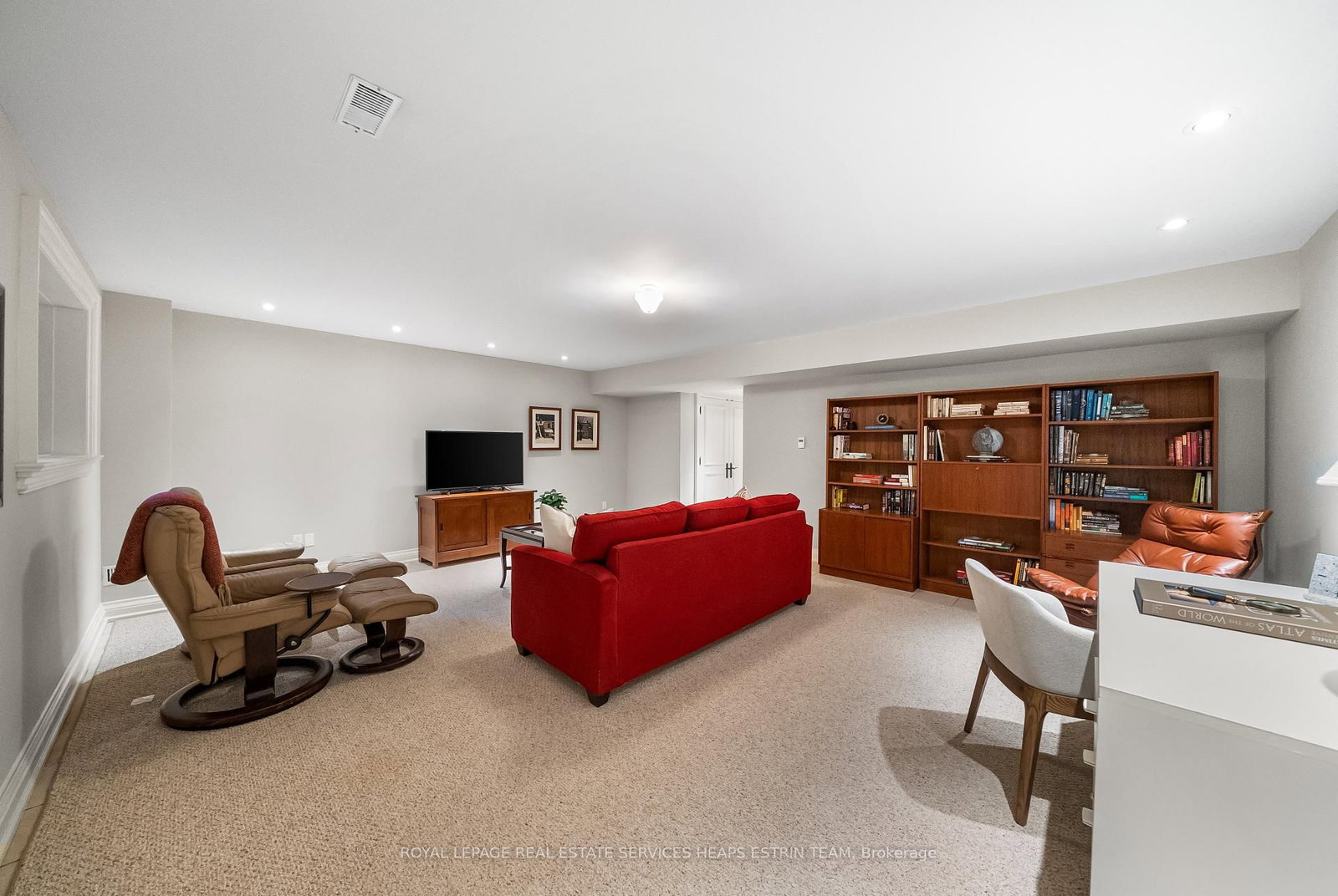 Listing Image 33