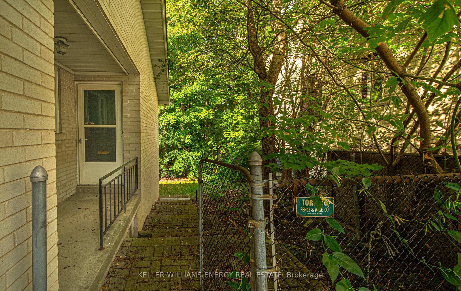 Listing Image 7