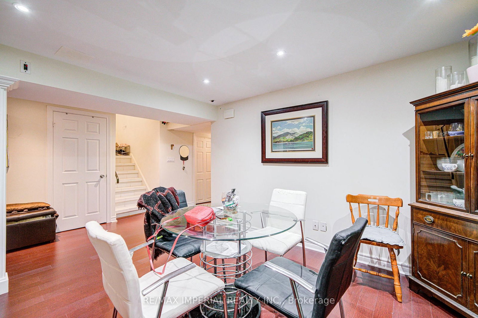 Listing Image 39