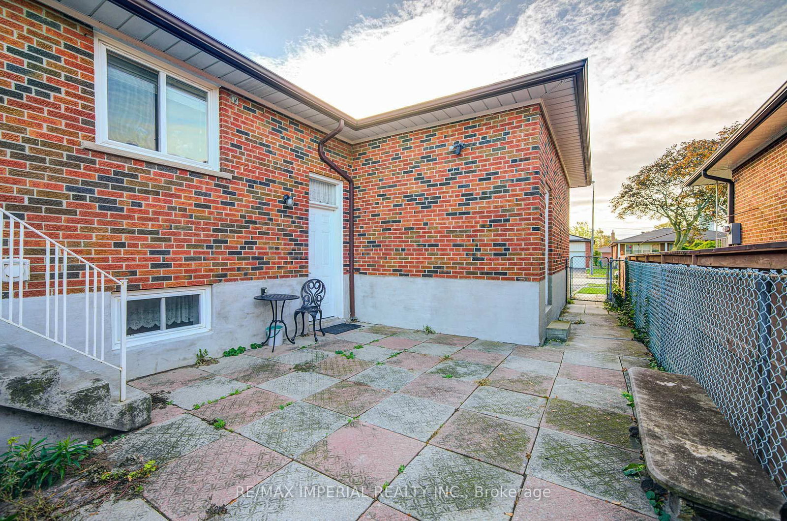 Listing Image 42