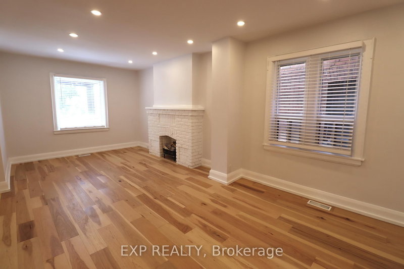 342 Eglinton Ave E, Toronto, M4P 1L8 | Image 2