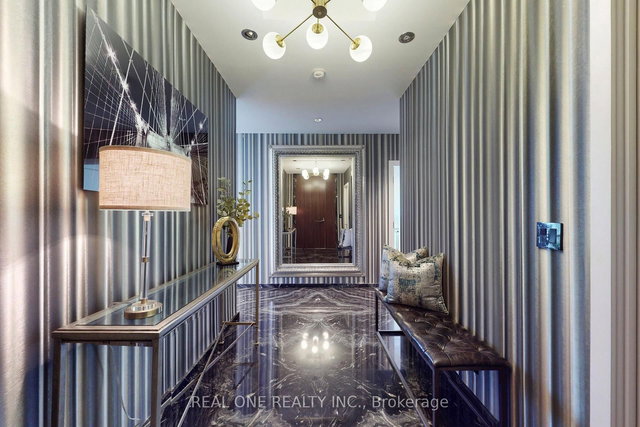 6205 - 180 UNIVERSITY Avenue