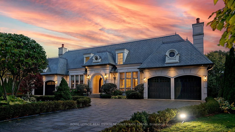 101 Forest Heights Blvd, Toronto, M2L 2K7 | Image 2