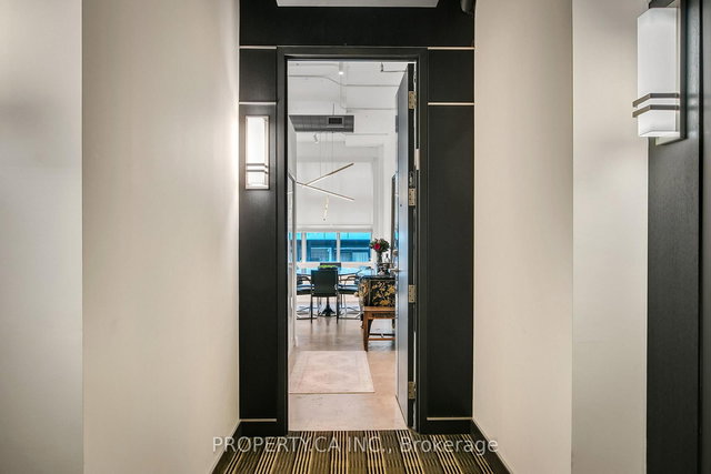 306 - 188 Eglinton Avenue E