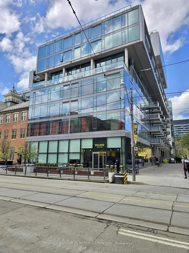 213 - 560 King Street W