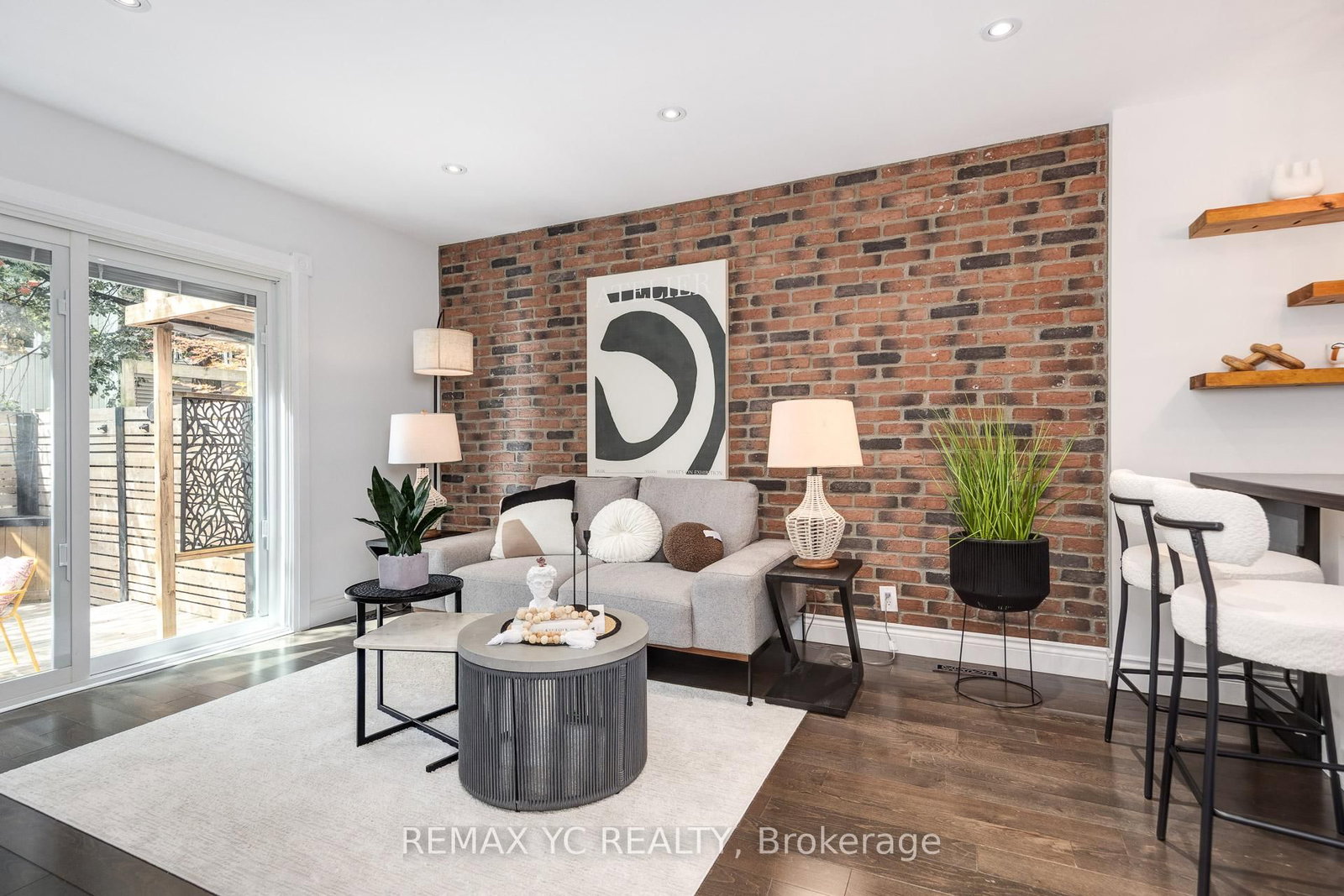 Listing Image 15