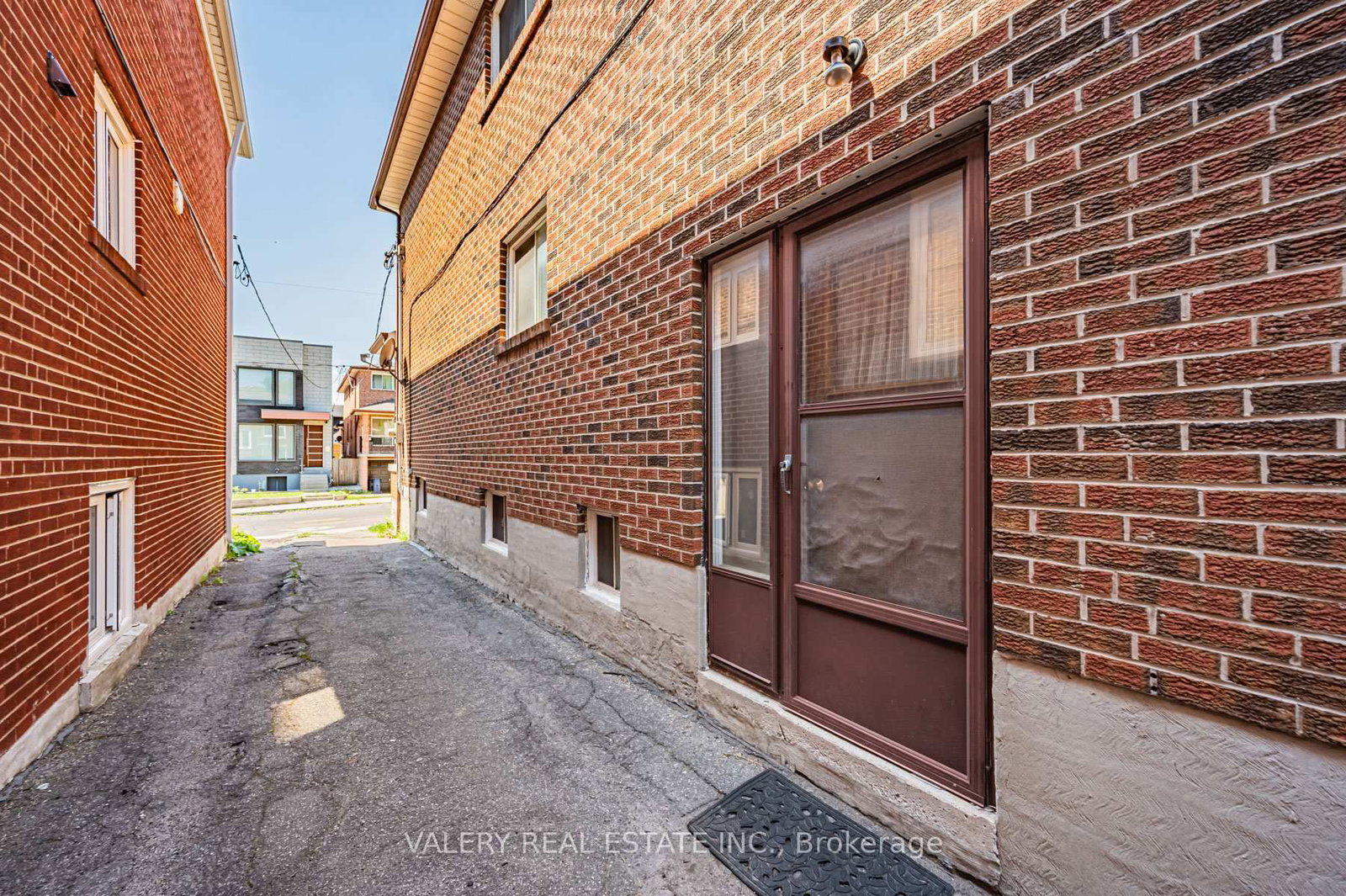 Listing Image 32