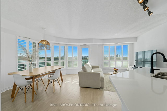 704 - 1030 Sheppard Avenue W