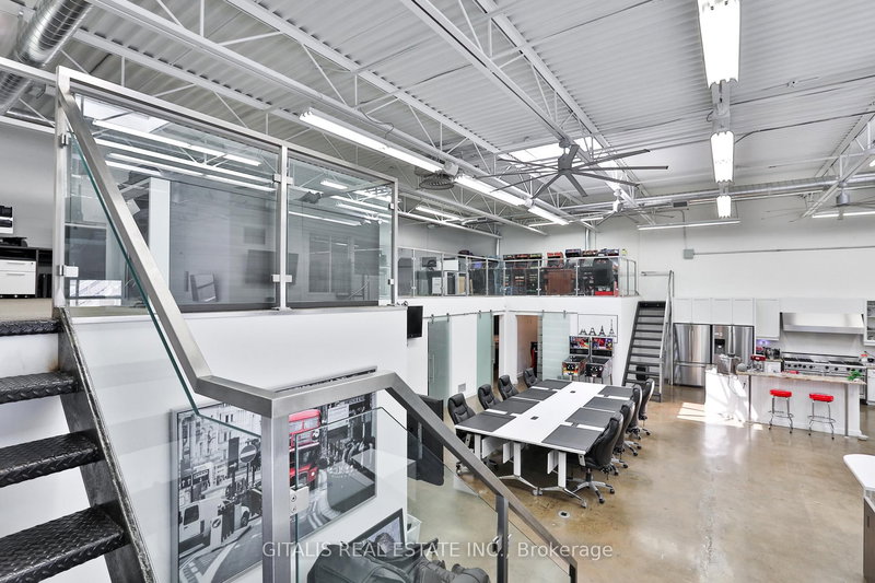 D - 75 Jonesville Cres, Toronto, M4A 1H2 | Image 3