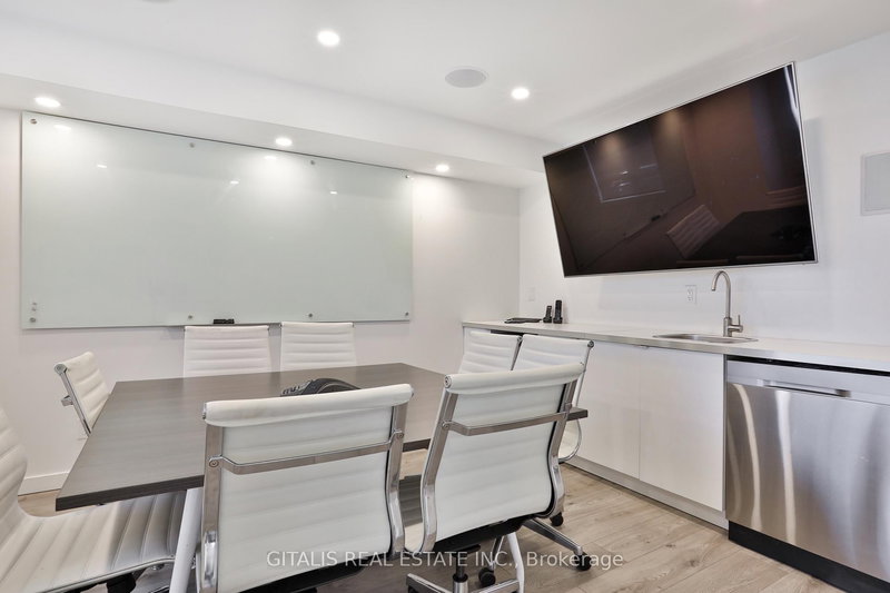 A - 75 Jonesville Cres, Toronto, M4A 1H2 | Image 2