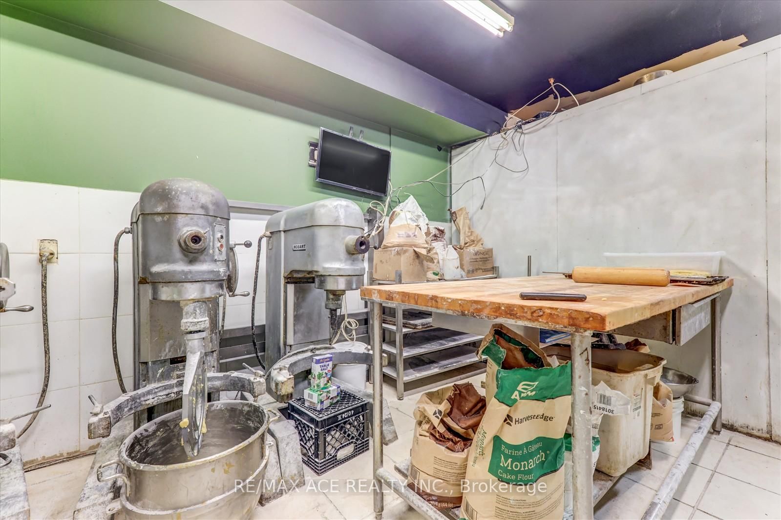 589 Parliament Street E - Photo 21