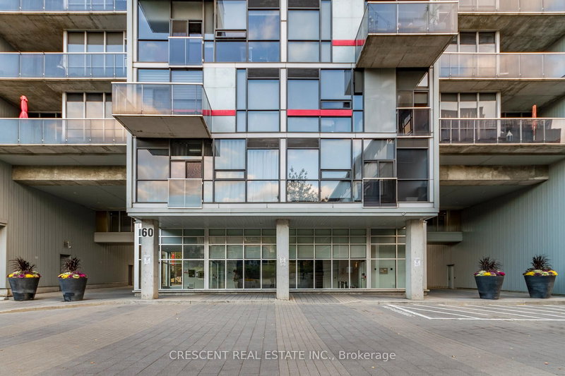 811 - 60 Bathurst St, Toronto, M5V 2P4 | Image 3