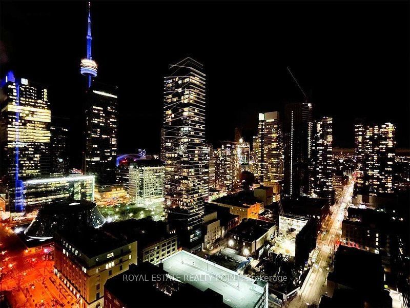 home for lease on 4809-180 University Avenue