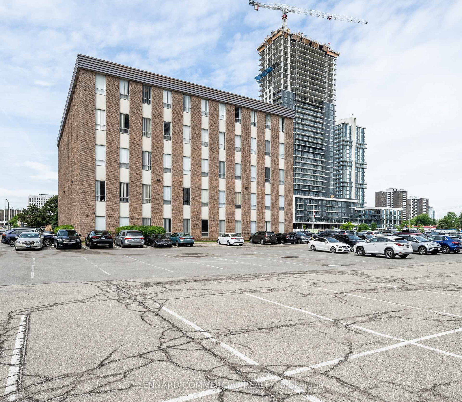 150 Consumers Road, Unit 211 - Photo 2