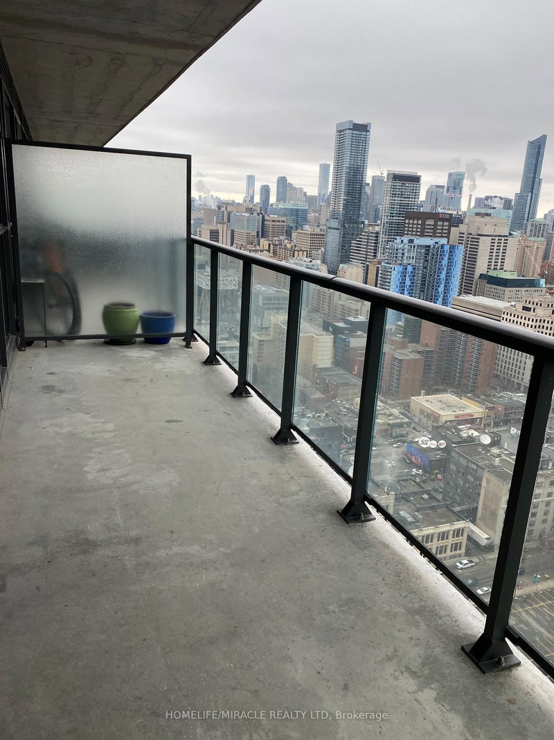 3408 - 290 Adelaide St W, Toronto, M5V 1P6 | Image 3