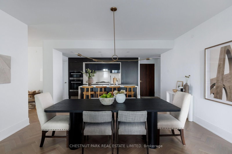 907 - 455 Wellington St W, Toronto, M5V 0V8 | Image 3