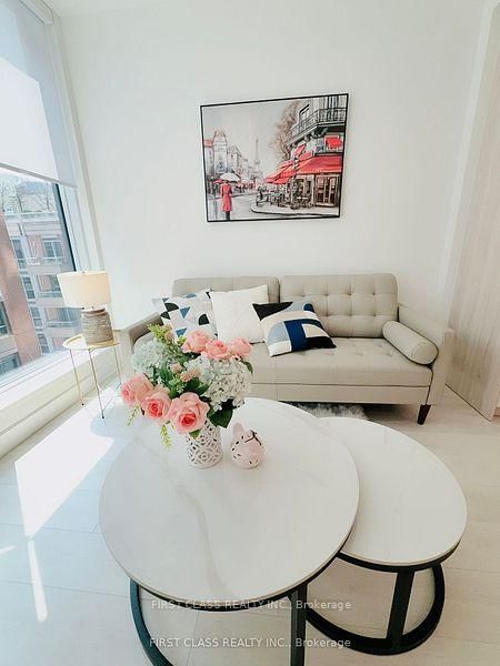 806 - 15 Mercer St, Toronto, M5V 1H2 | Image 2