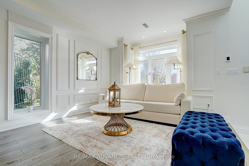 32 Brookfield Rd, Toronto, M2P 1A9 | Image 3