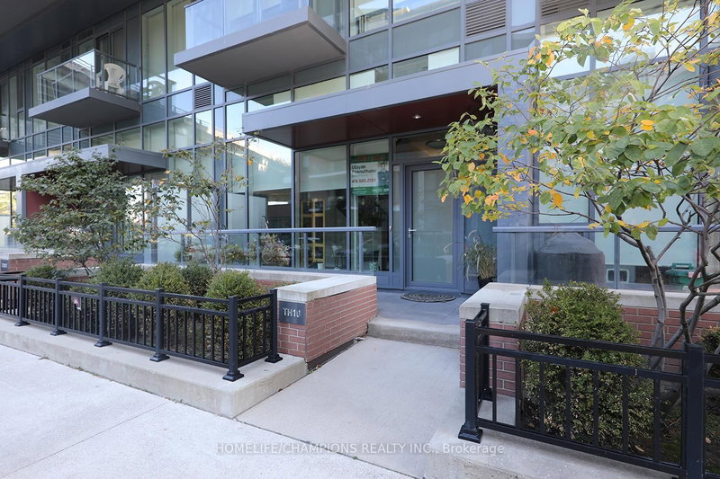 Th10 - 20 Bruyeres Mews, Toronto, M5V 0G8 | Image 2