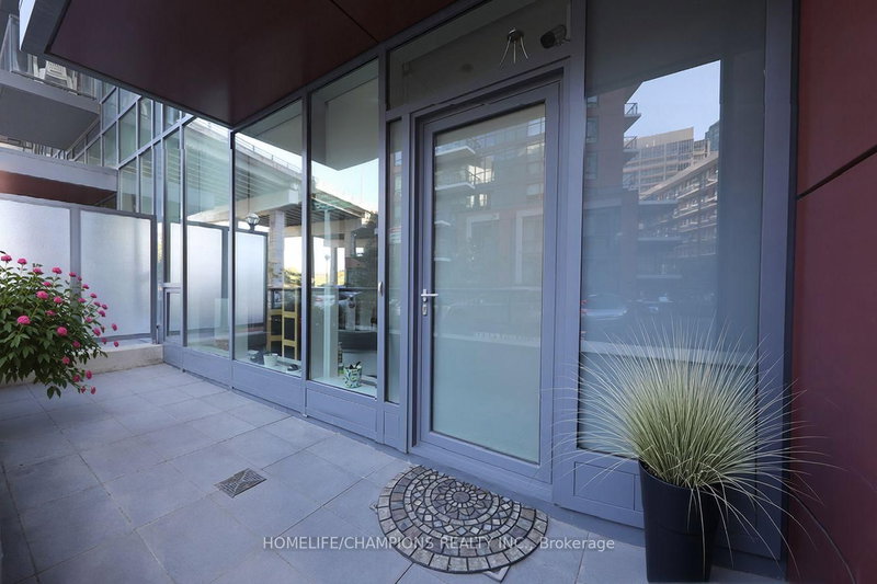 Th10 - 20 Bruyeres Mews, Toronto, M5V 0G8 | Image 3