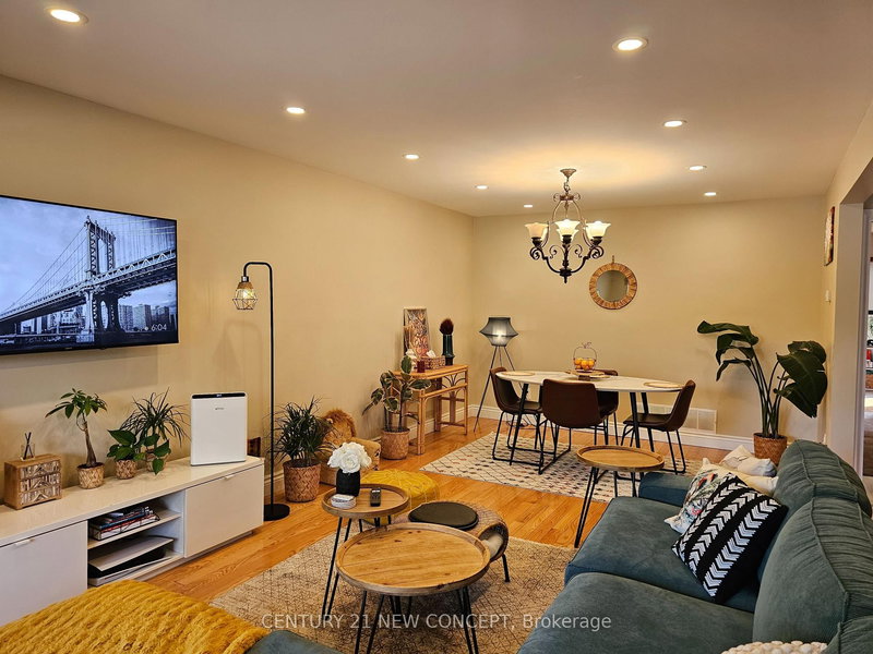 Upper - 36 James Gray Dr E, Toronto, M2H 1N9 | Image 3