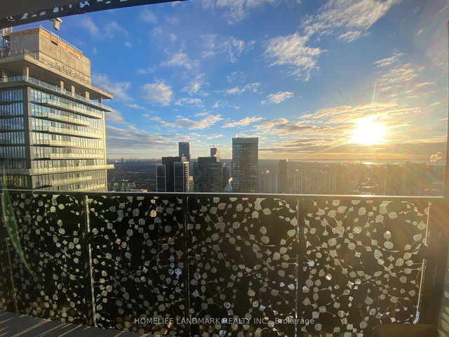 4511 - 55 Charles Street E