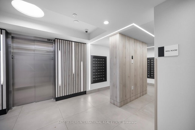 405 - 500 Wilson Avenue