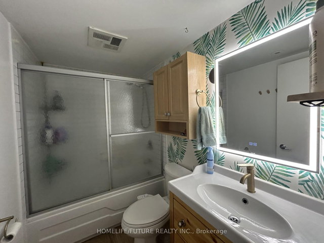 100 - 415 Jarvis Street