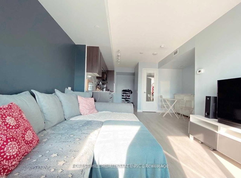 Room2