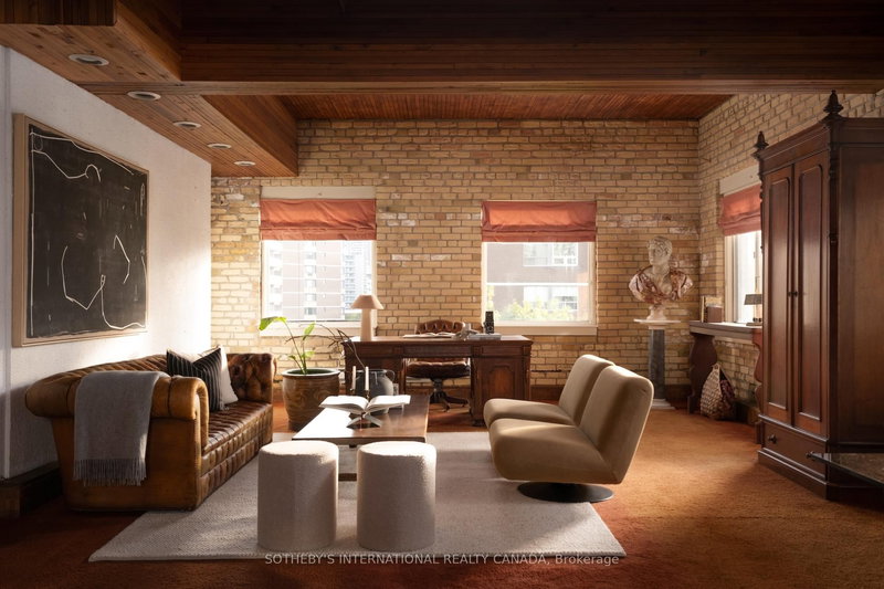 18 Gloucester Lane, Toronto, M4Y 1L5 | Image 2