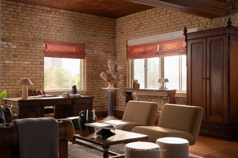 18 Gloucester Lane, Toronto, M4Y 1L5 | Image 3
