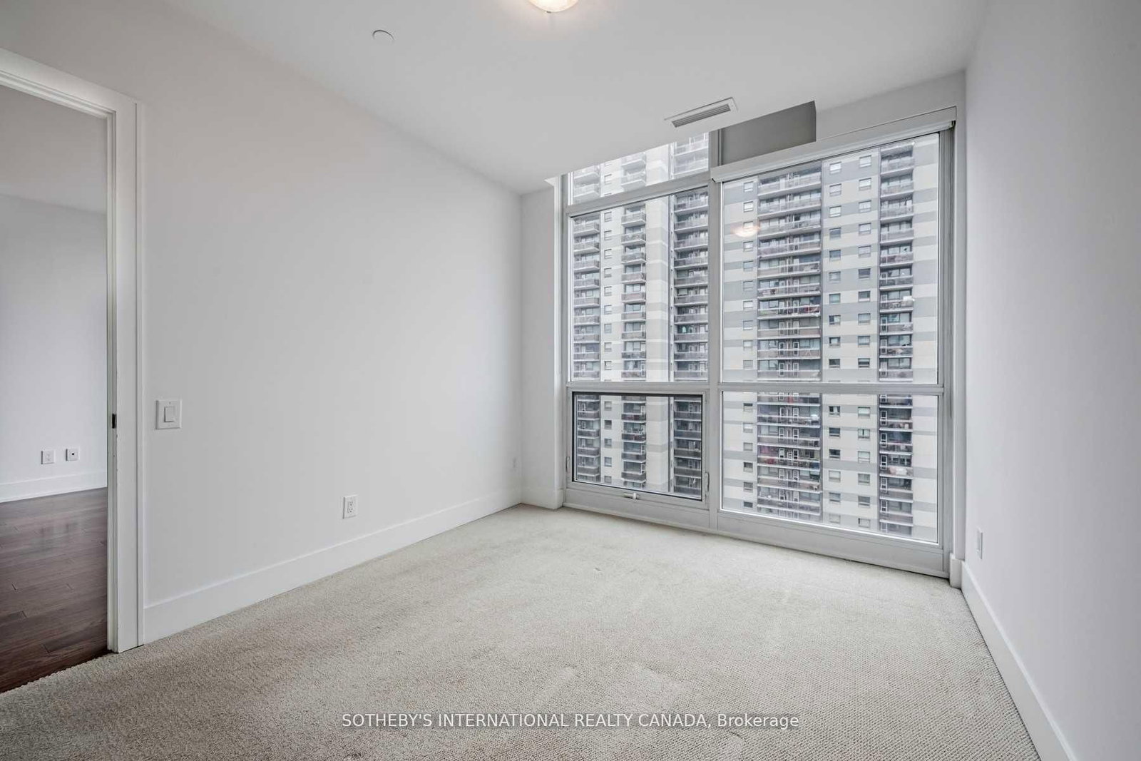 170 Avenue Road, Unit 1104 - Photo 11