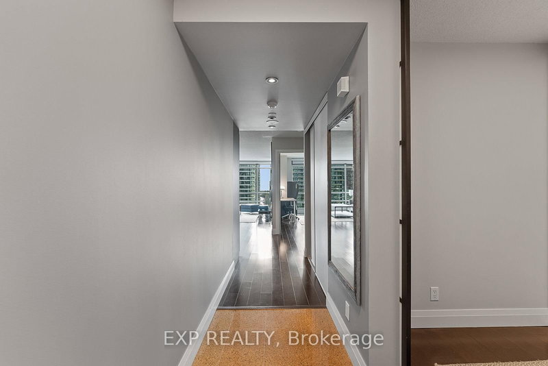 3711 - 397 Front St W, Toronto, M5V 3S1 | Image 3