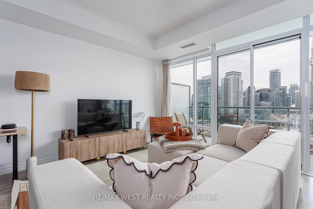 2008 - 90 Stadium Road