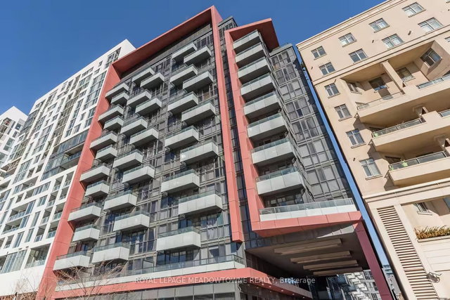 210 - 560 Front Street W