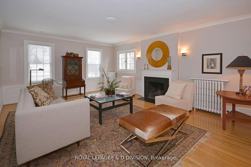 34 Edmund Ave, Toronto, M4V 1H3 | Image 3