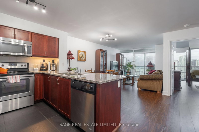 3712 - 19 Grand Trunk Cres, Toronto, M5J 3A3 | Image 3