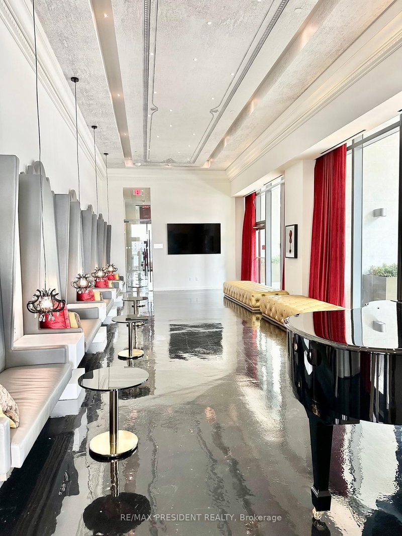 1310 - 197 Yonge St, Toronto, M5B 1M4 | Image 3