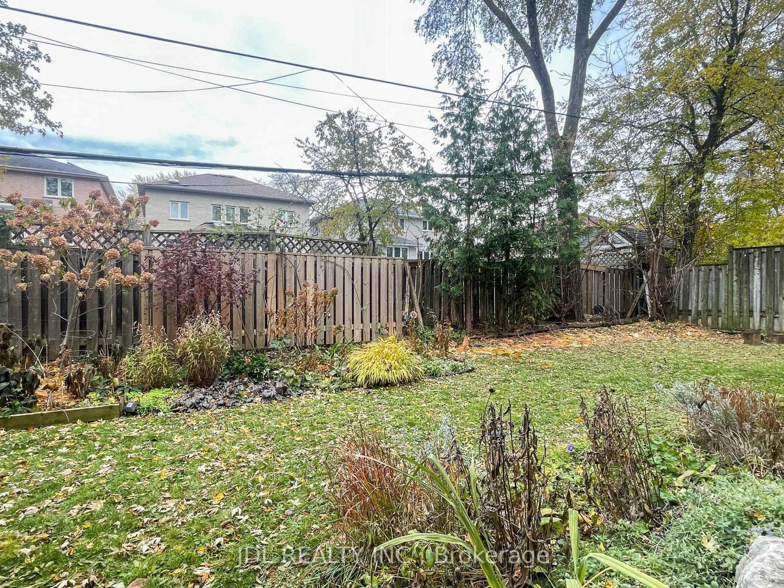 Listing Image 33