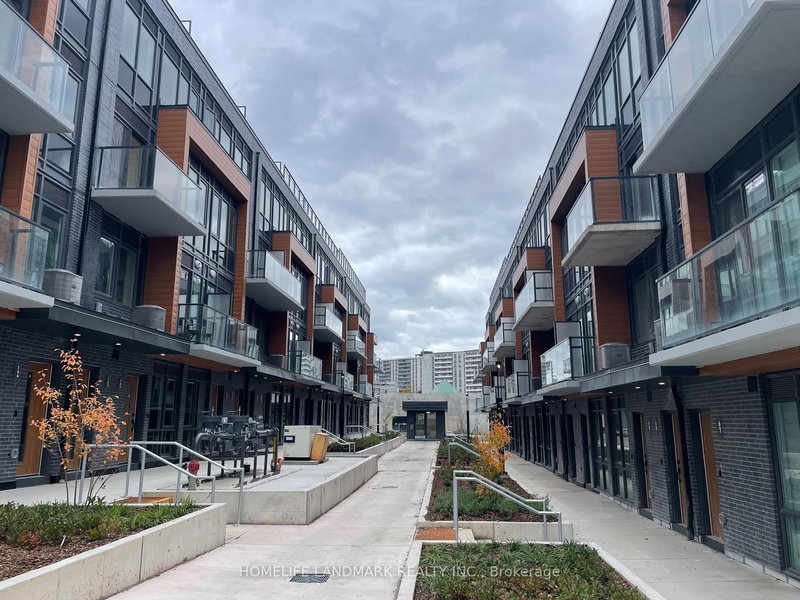 69 - 71 Curlew Dr, Toronto, M3A 0B1 | Image 2