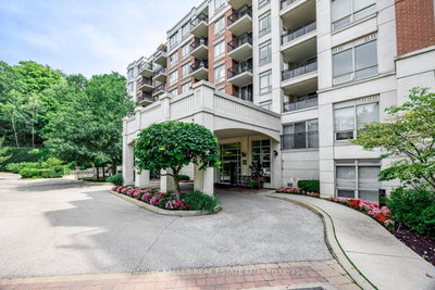 Condo sold at 623-38 William Carson Crescent, Toronto, Ontario, M2P 2H2 - St. Andrew-Windfields - MLS: C12545084