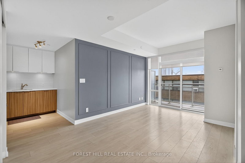 912 - 223 St Clair Ave W, Toronto, M4V 0A5 | Image 2