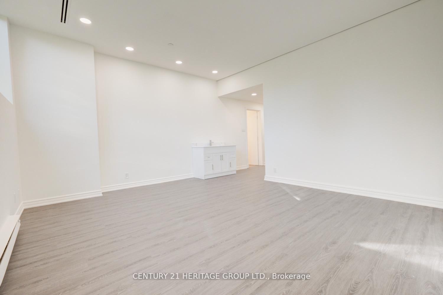 2900 Yonge Street, Unit 101 - Photo 33