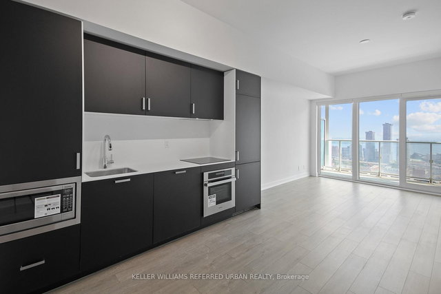 4109 - 88 Queen Street E