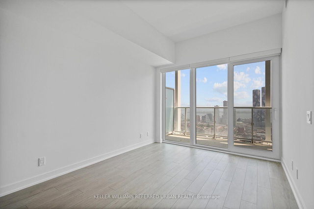 4109 - 88 Queen Street E