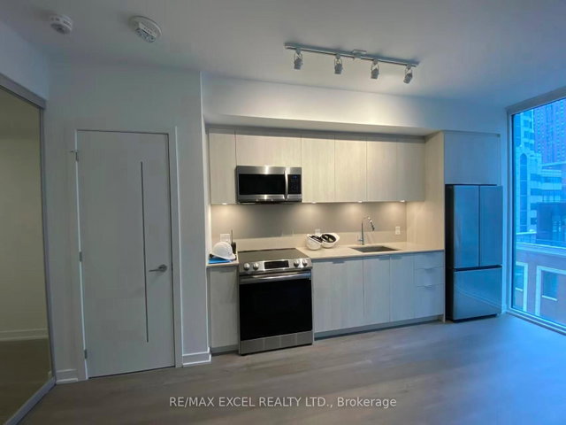 606 - 357 King Street W, Toronto | Leased, C12548402 | Condos.ca