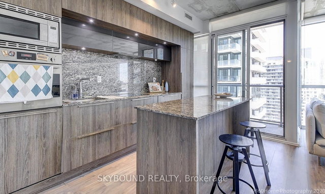 2704 - 88 Blue Jays Way