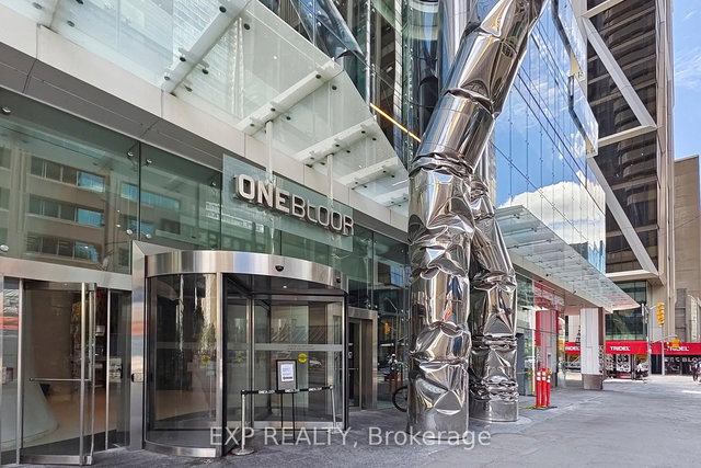 3211 - 1 Bloor Street E