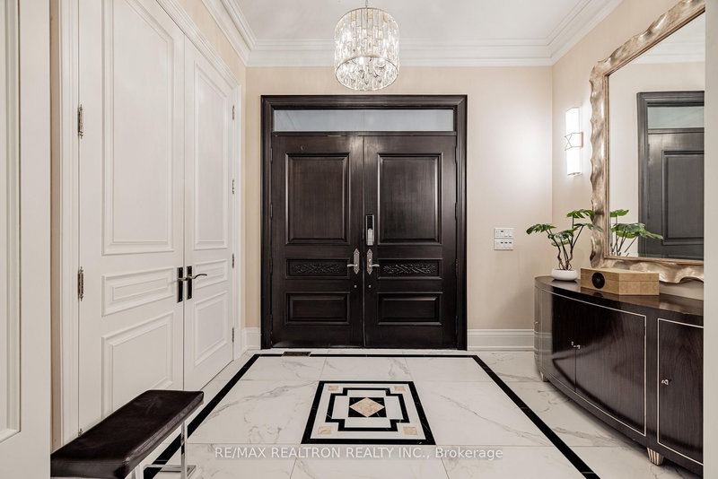 32 Truman Rd, Toronto, M2L 2L5 | Image 2